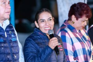 Alcaldesa refuerza seguridad con nuevas luminarias LED en San Andrés Cholula